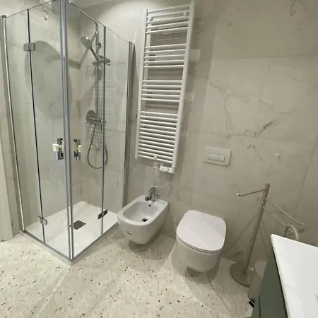 Canal View Flat Modern Design In Palace Venedig